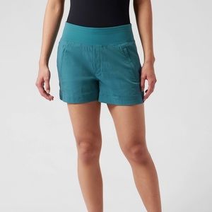 Brand new Athleta Women’s Trekkie North Shorts, size 10.